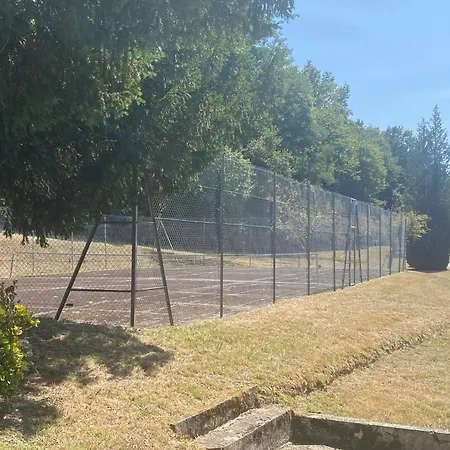 Domaine De La Mouleyre Proche Bordeaux, Fraicheur Des Murs En Pierre *